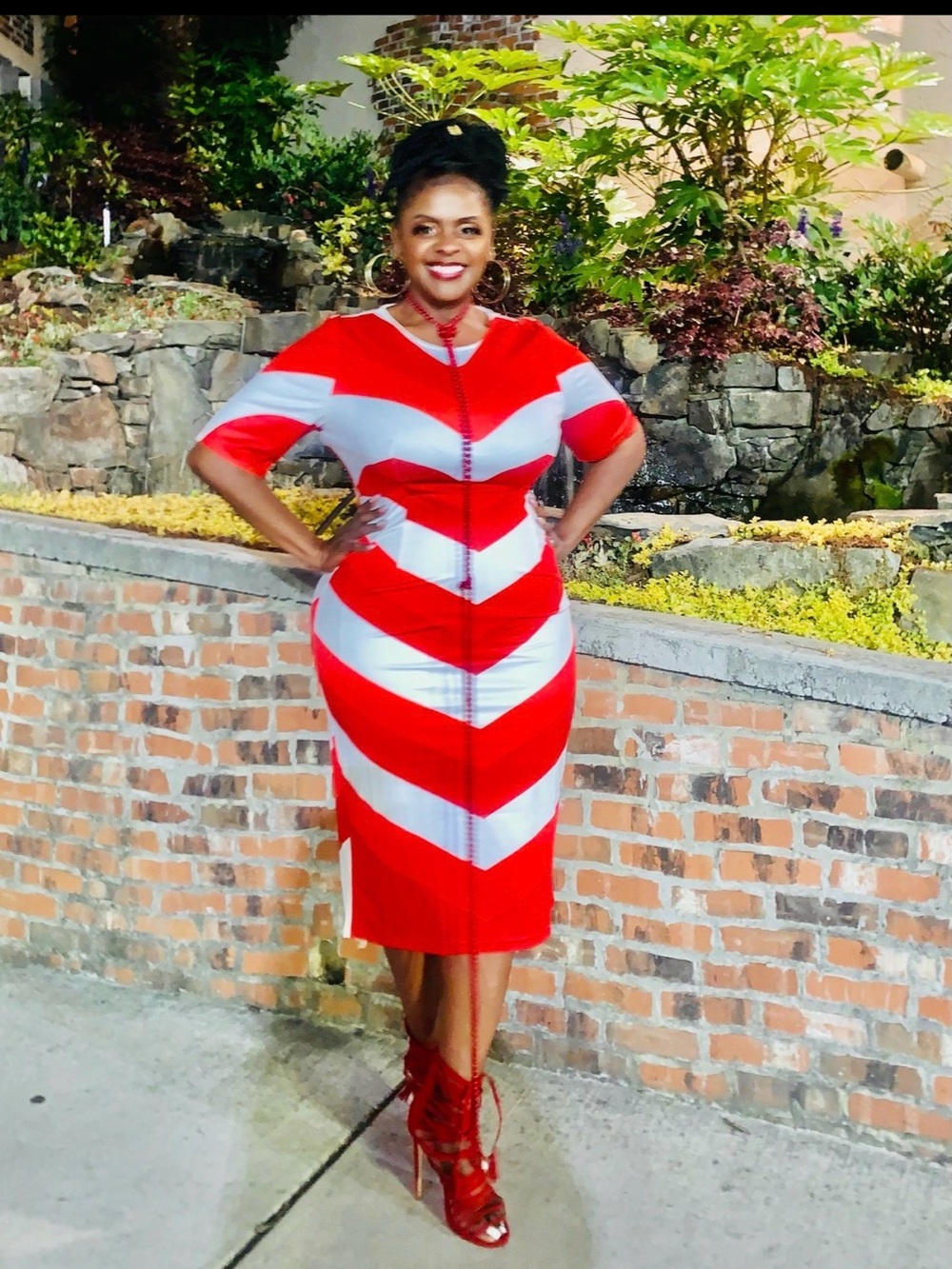 Red & White Chevron Midi Dress - Sleek Women’s